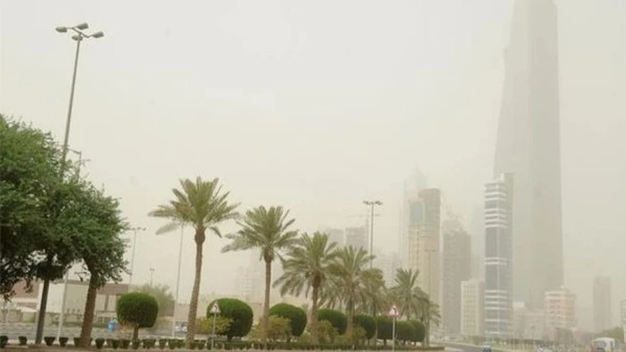 طقس شديد الحرارة مع هبوب رياح غبارية في البلاد